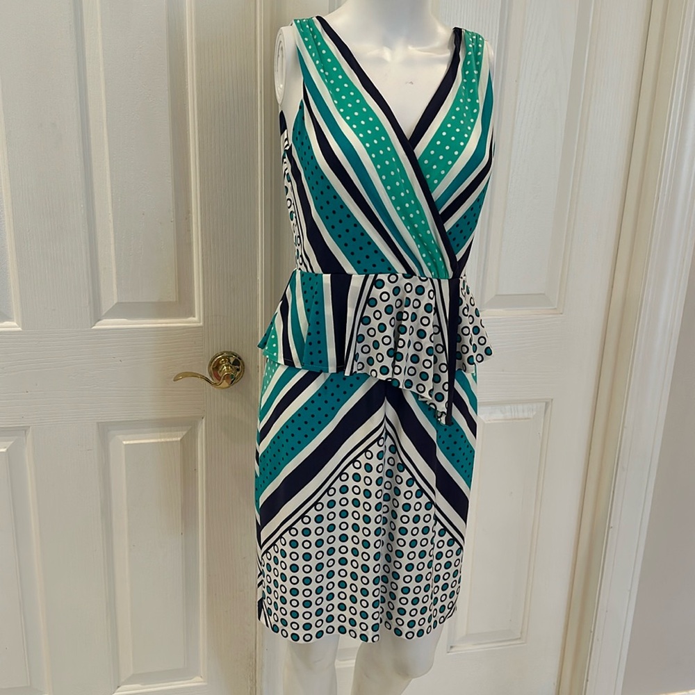 Donna Morgan size 4 peplum style lightweight dress in green cream blue